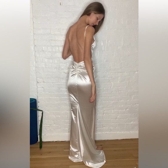 Satin Dress Floor Length XS 💃 gorgeous!!! - Picture 3 of 8